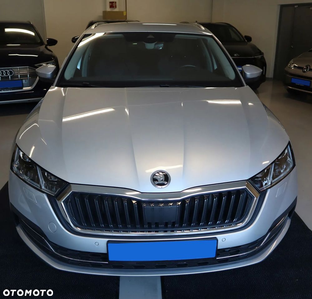 Skoda Octavia 2.0 TDI DSG 4x4 Style - 3