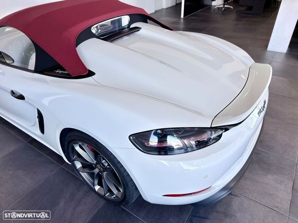 Porsche 718 Spyder Standard - 15