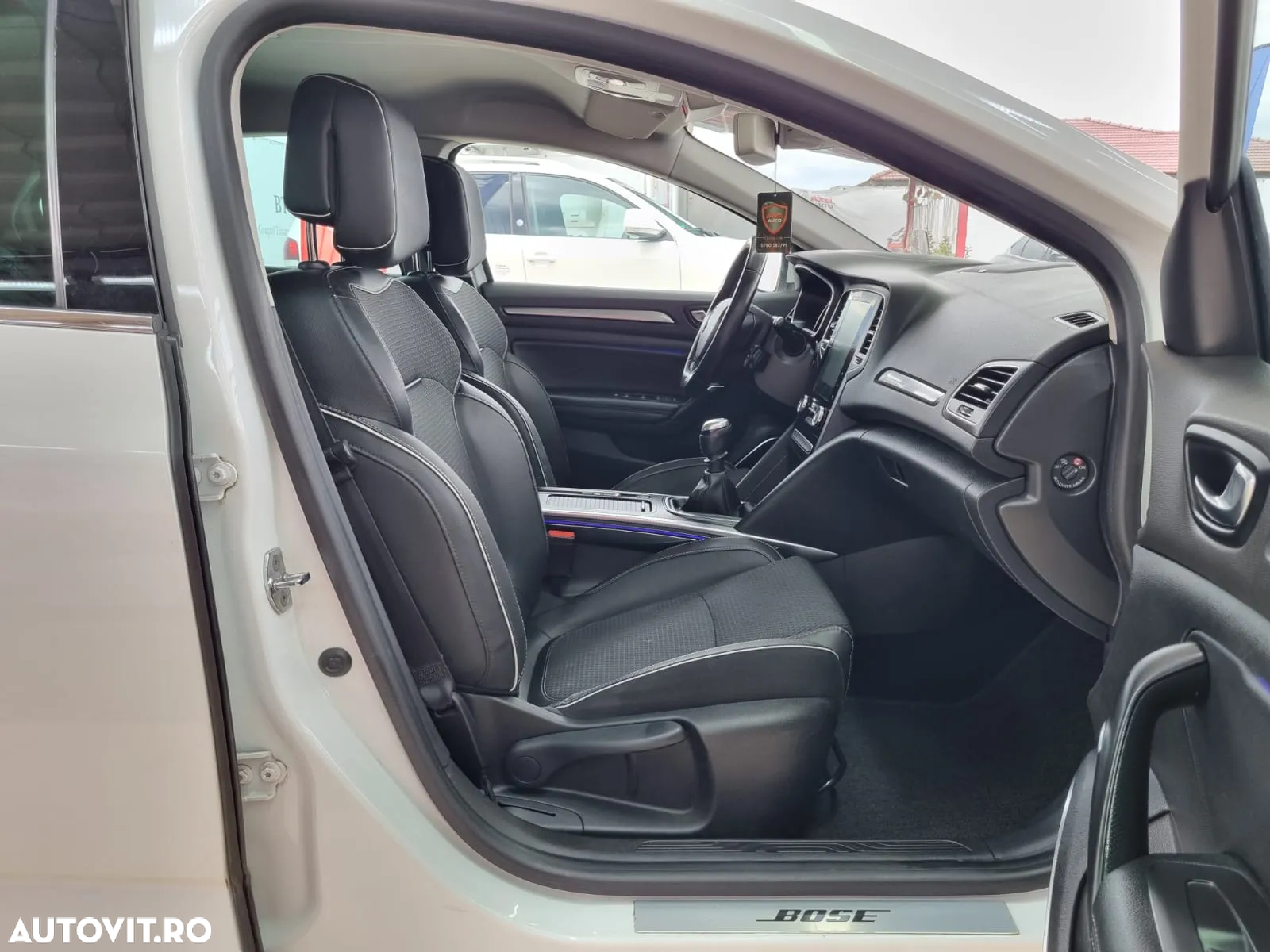 Renault Megane ENERGY dCi 130 BOSE EDITION - 20