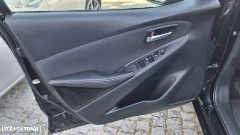 Mazda 2 - 21