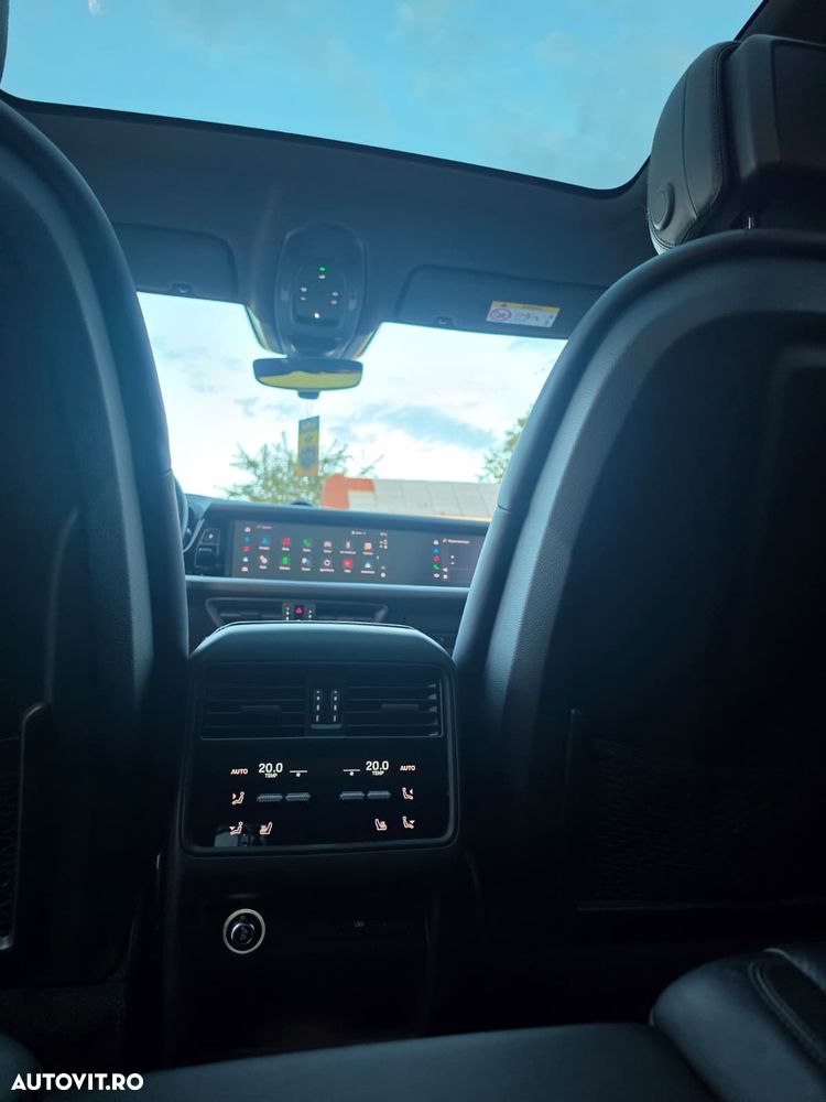 Porsche Cayenne Coupe E-Hybrid - 14