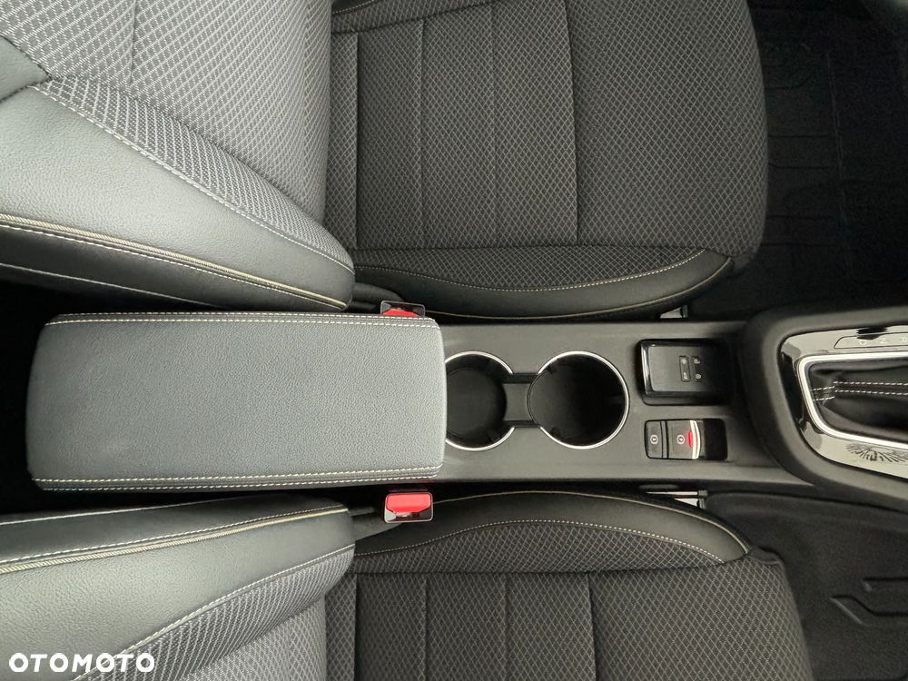 Renault Arkana 1.6 E-TECH Techno MMT - 17