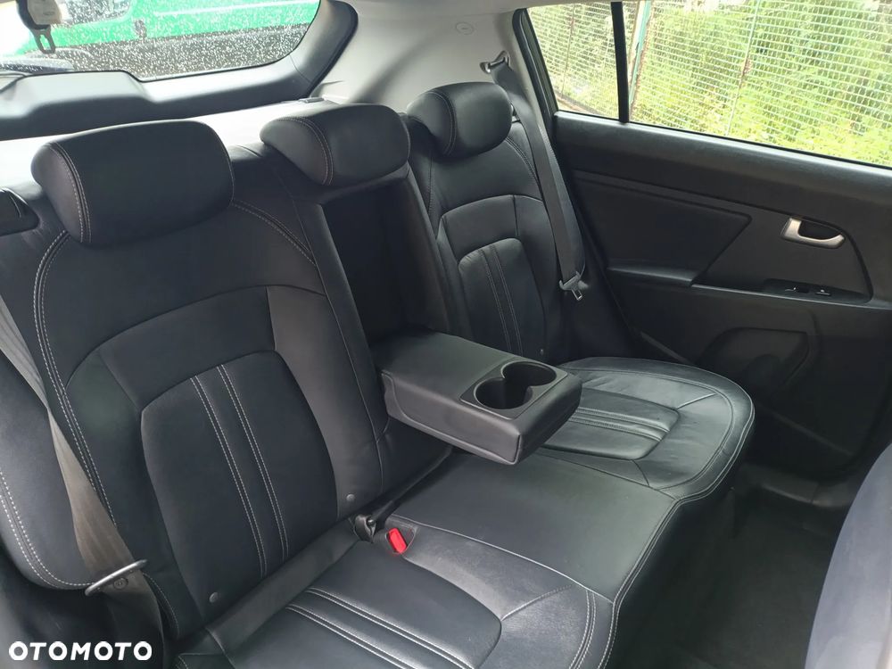 Kia Sportage 2.0 CRDI L AWD - 13