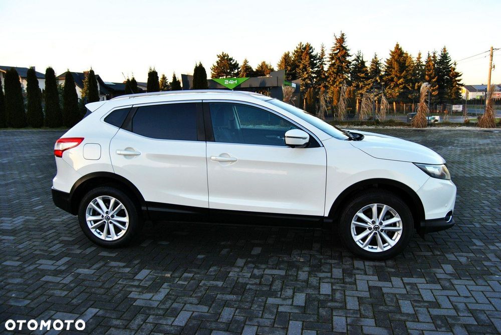 Nissan Qashqai 1.5 dCi TEKNA - 21