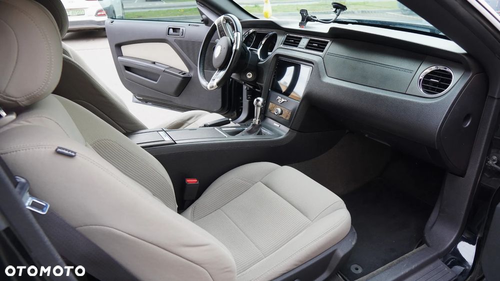 Ford Mustang 3.7 V6 - 16