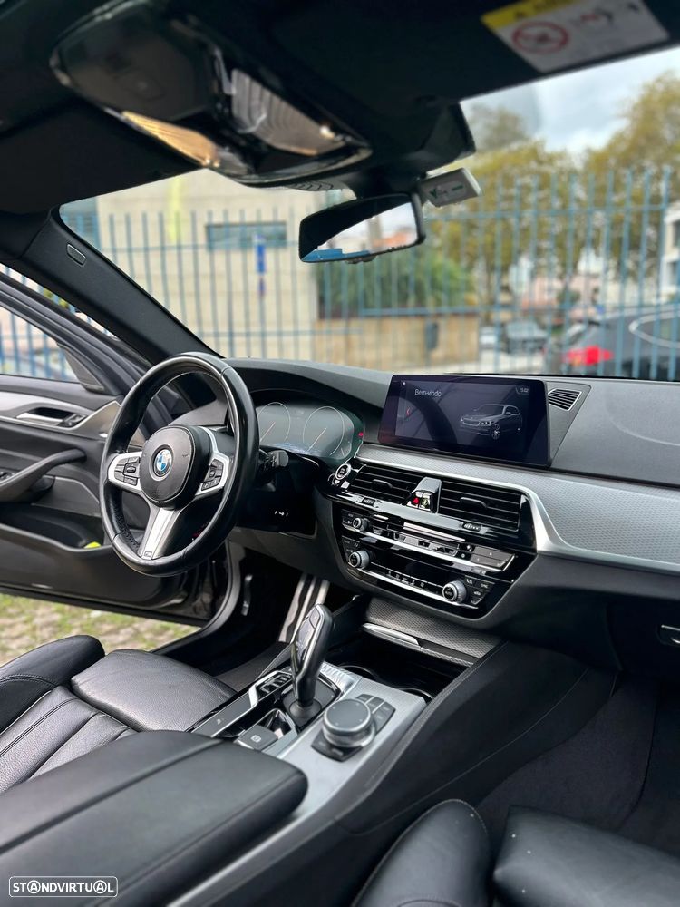 BMW 520 i Pack M Auto - 10