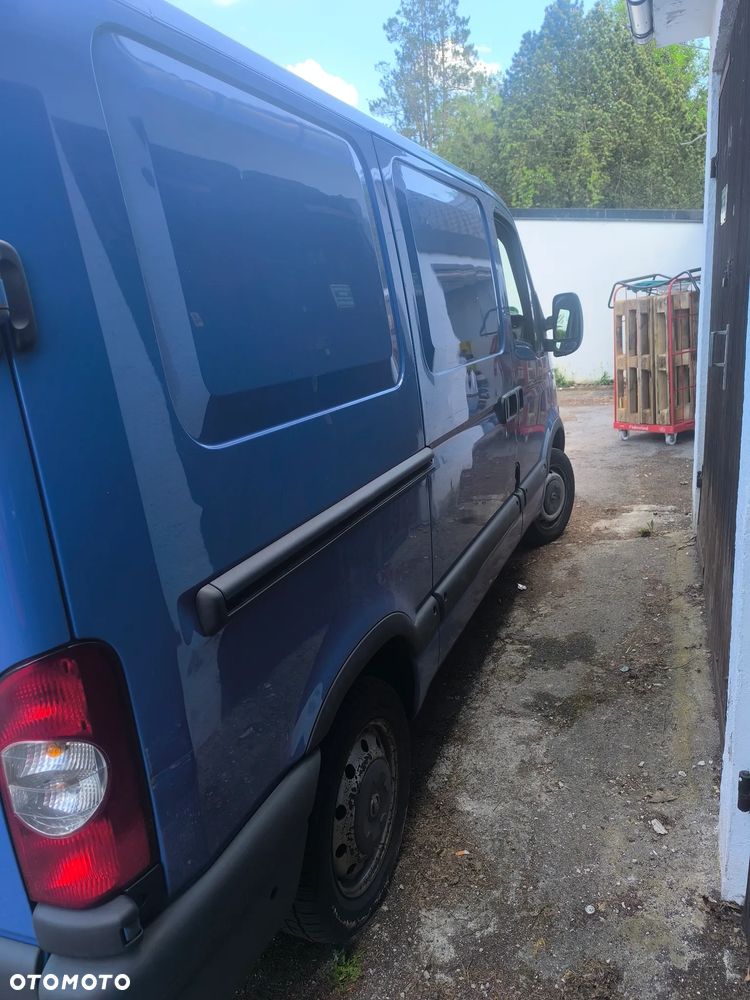 Nissan Interstar - 3