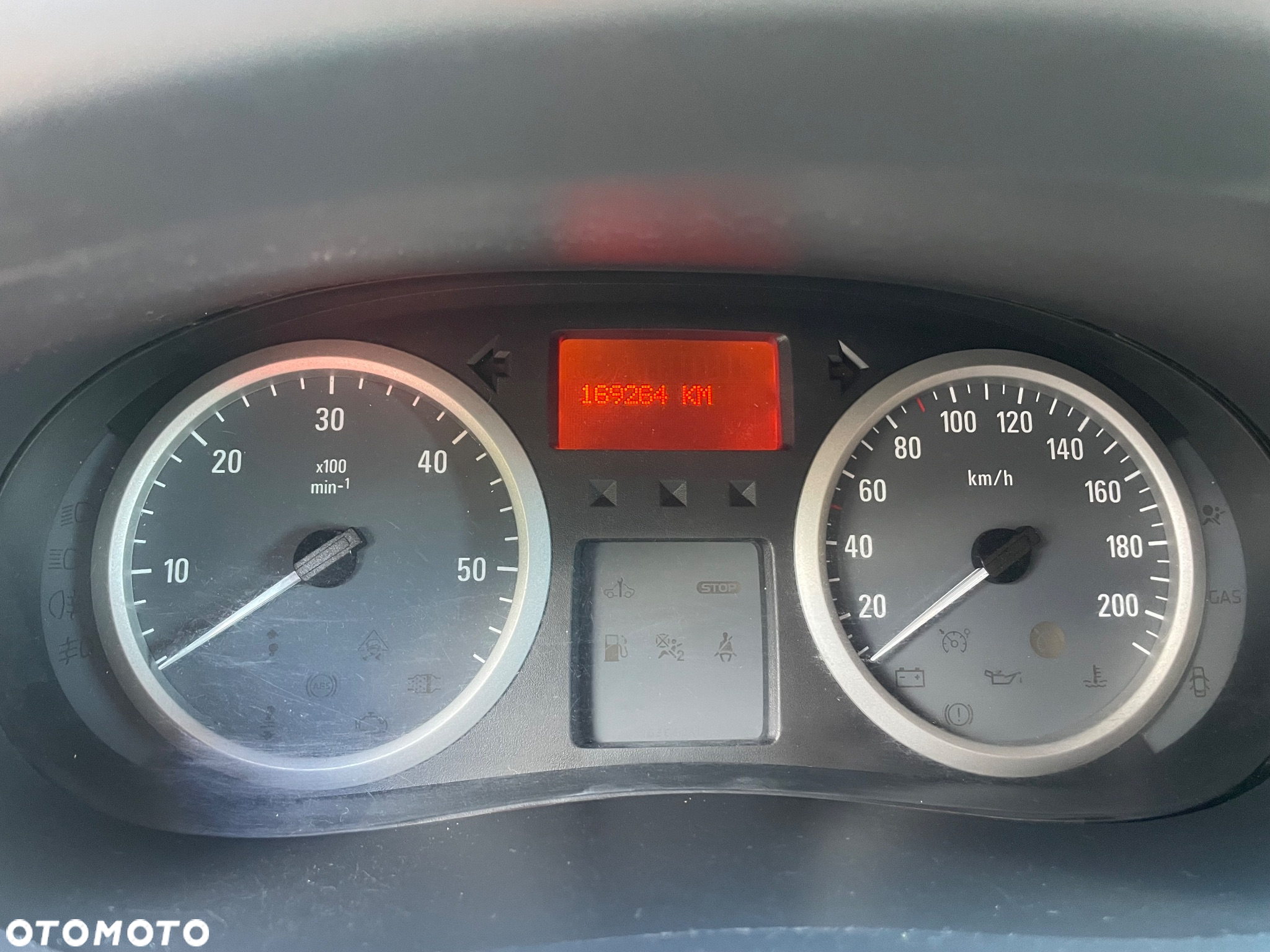 Opel Vivaro - 29