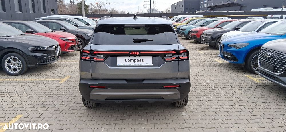 Jeep Compass 1.2 e-Hybrid DCT6 First Edition - 6