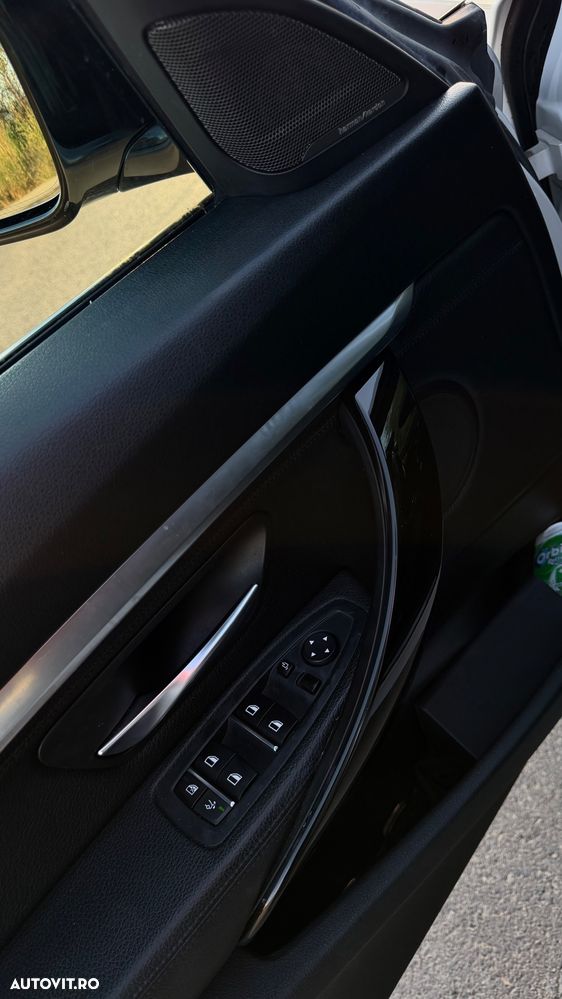 BMW Seria 3 320d xDrive AT - 13