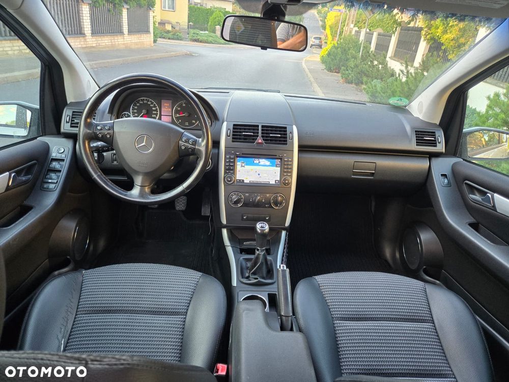 Mercedes-Benz Klasa A 160 BlueEFFICIENCY Avantgarde - 20