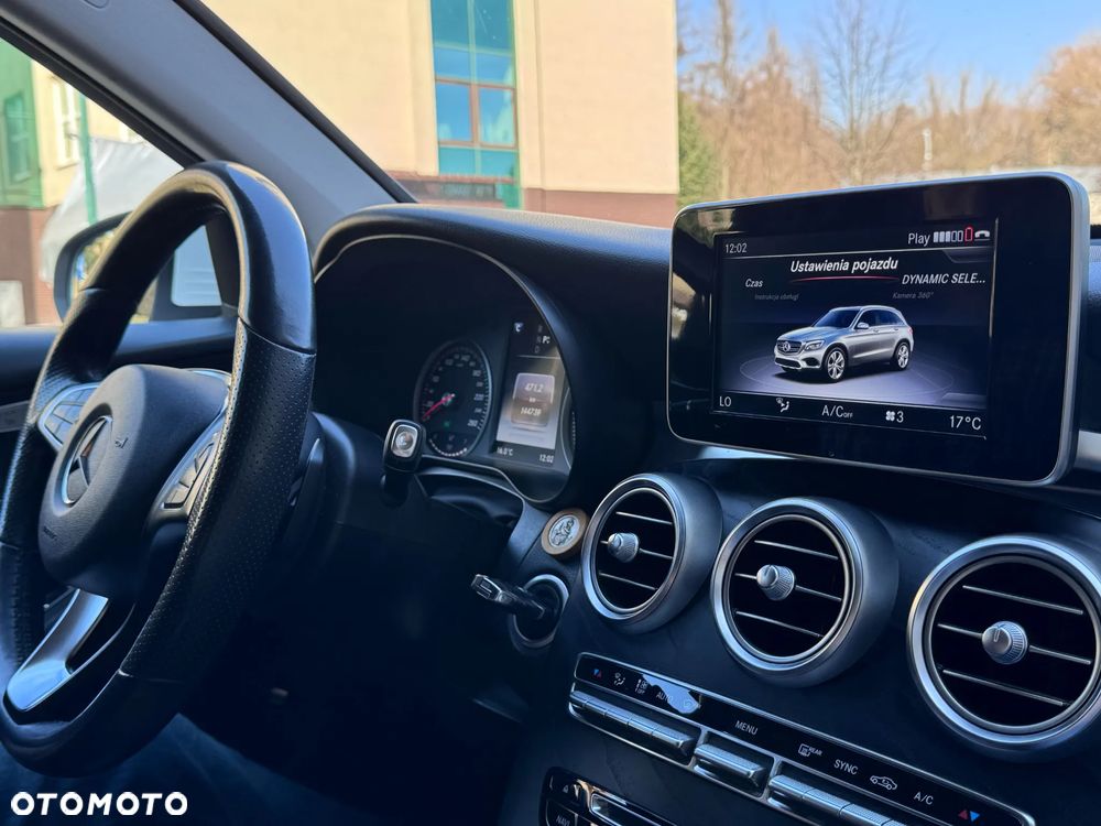 Mercedes-Benz GLC - 19