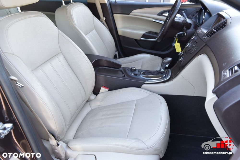 Opel Insignia - 22
