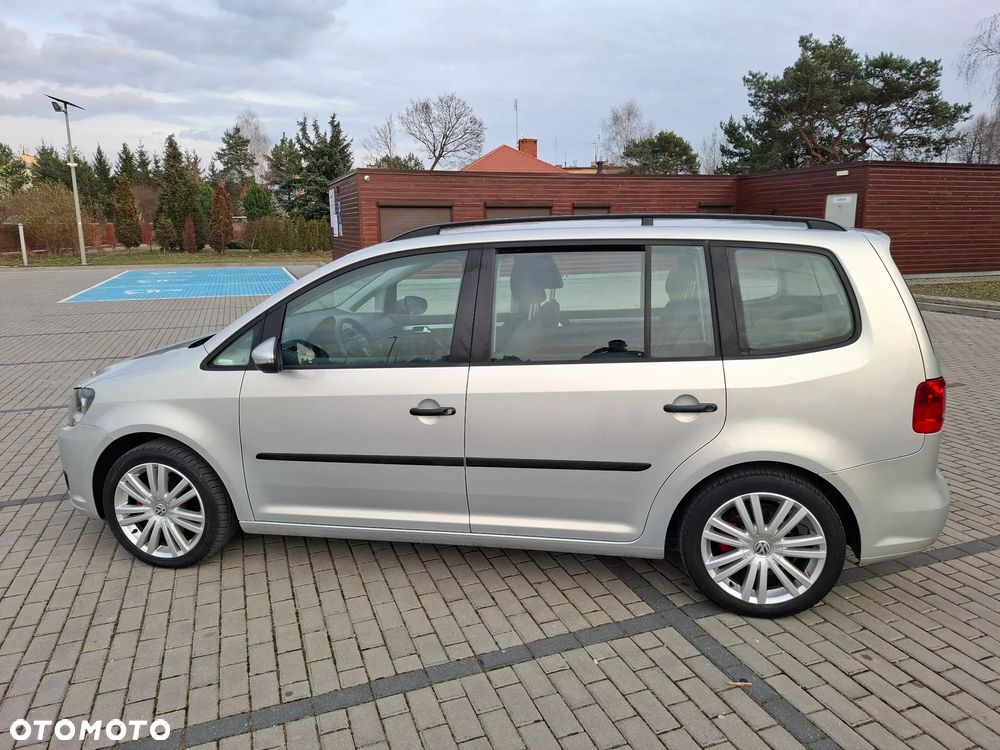 Volkswagen Touran - 9