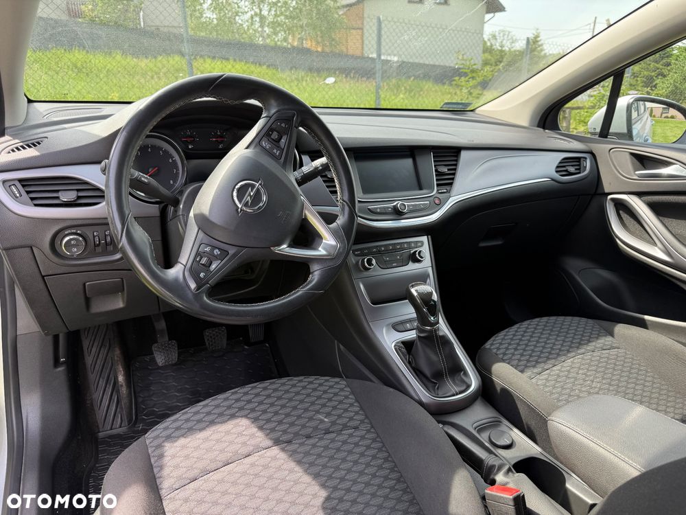 Opel Astra 1.4 T Enjoy - 9