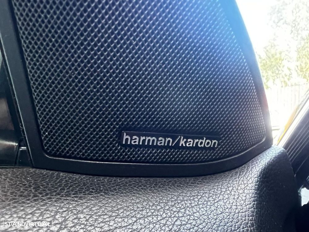 Mercedes-Benz E 250 BlueTEC Avantgarde Auto. - 38