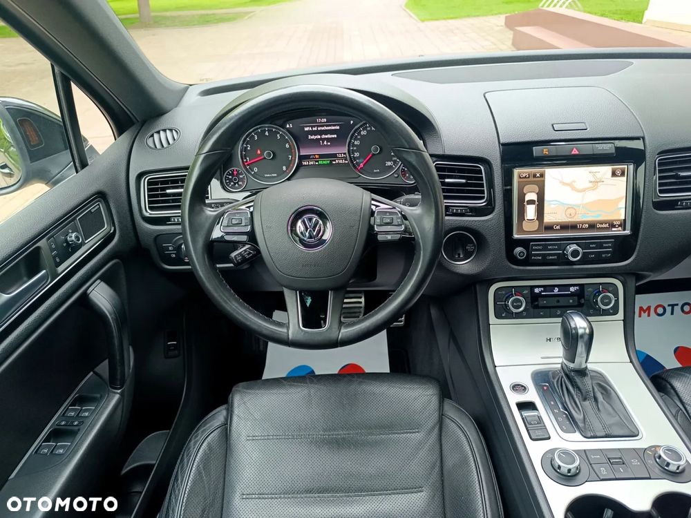 Volkswagen Touareg - 27