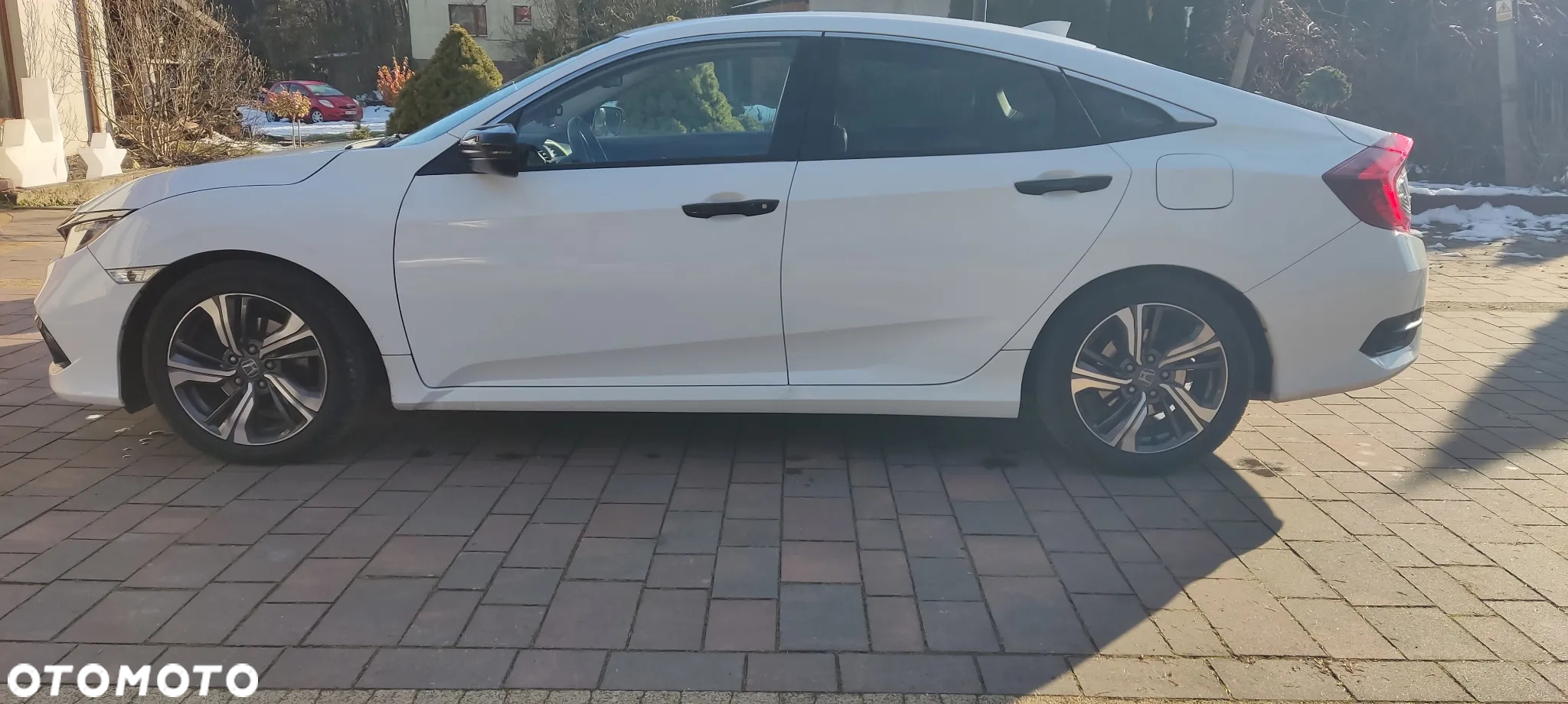 Honda Civic 1.5 i-VTEC Turbo Prestige - 4