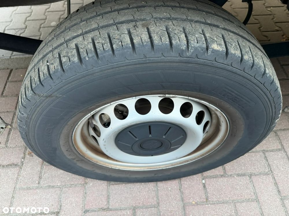 Volkswagen E-CRAFTER - 36