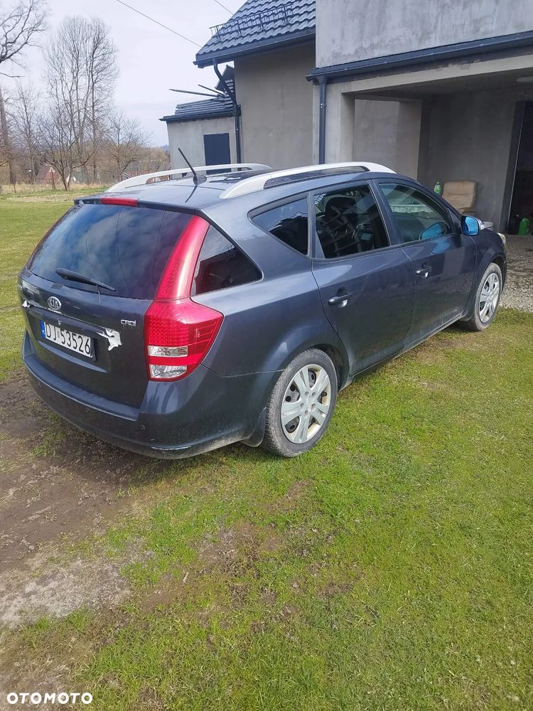 Kia Ceed 1.6 CRDi L - 6
