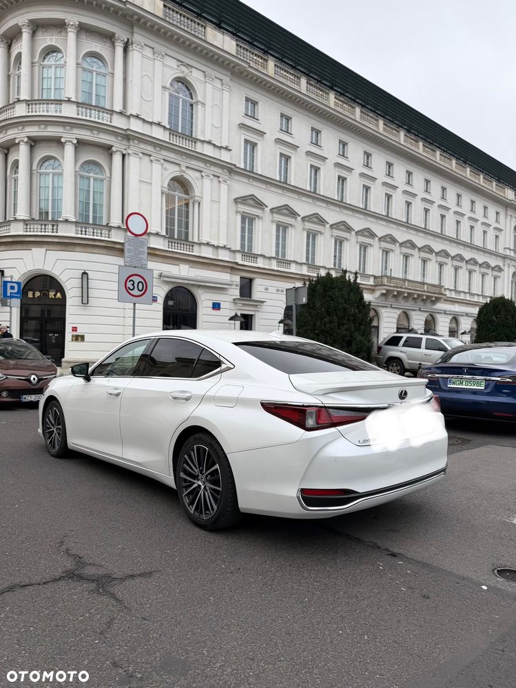 Lexus ES 300h Elegance - 2