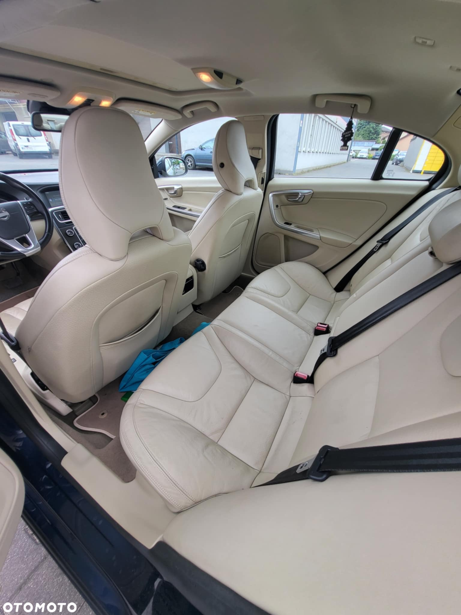 Volvo S60 2.5 T5 - 4