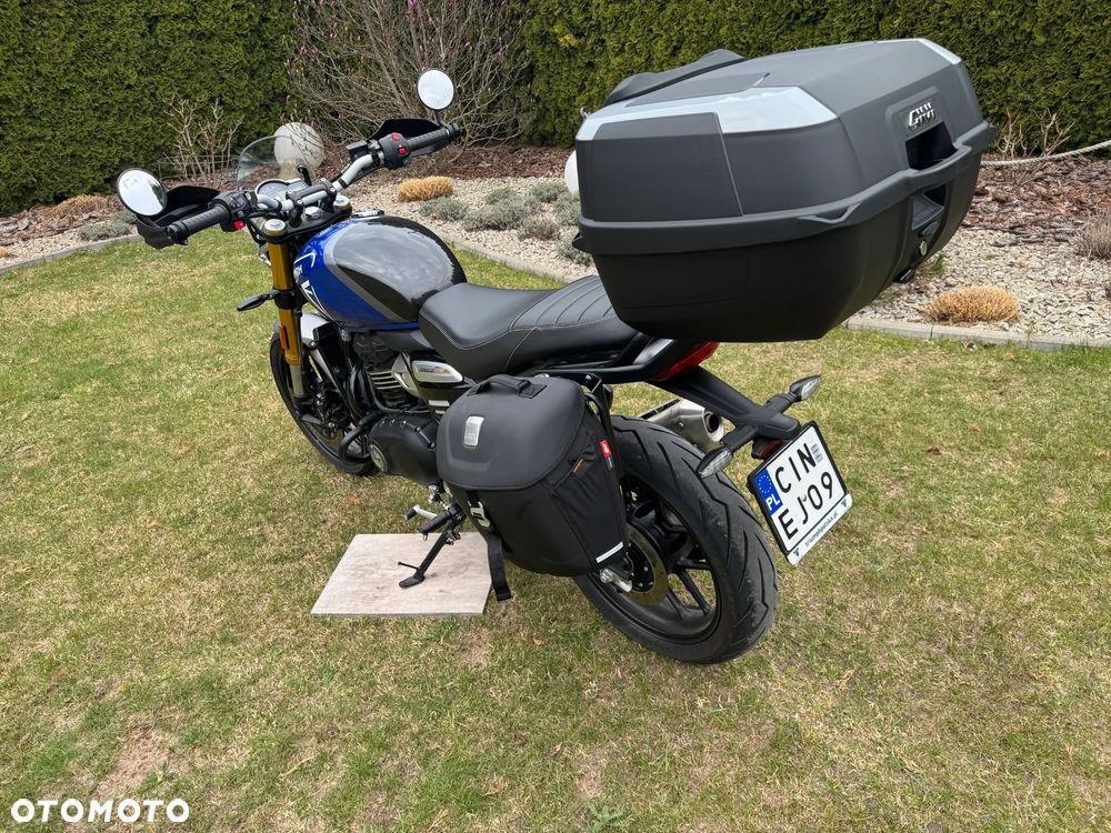 Triumph Speed Twin - 12