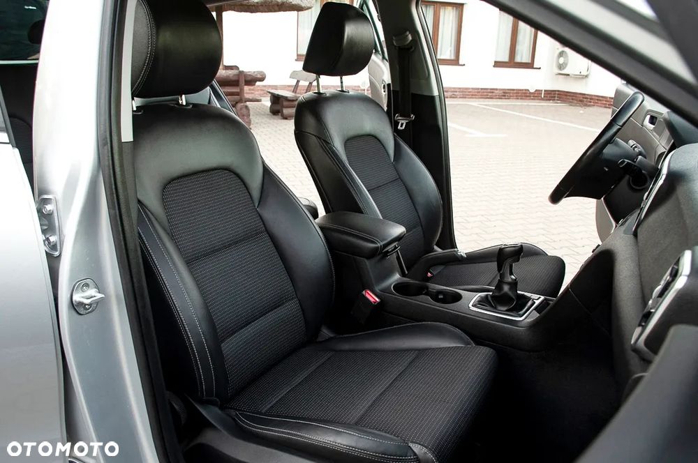 Kia Sportage 2,0 CRDI AWD Spirit - 37