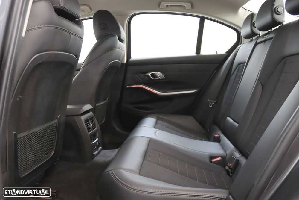 BMW 320 d Line Sport Auto - 9