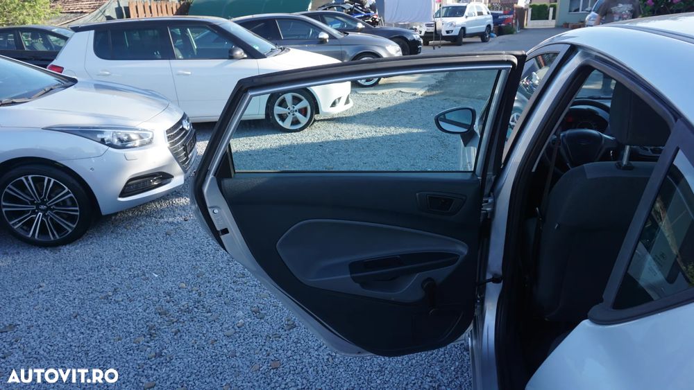 Ford Fiesta 1.25 Ambiente - 8