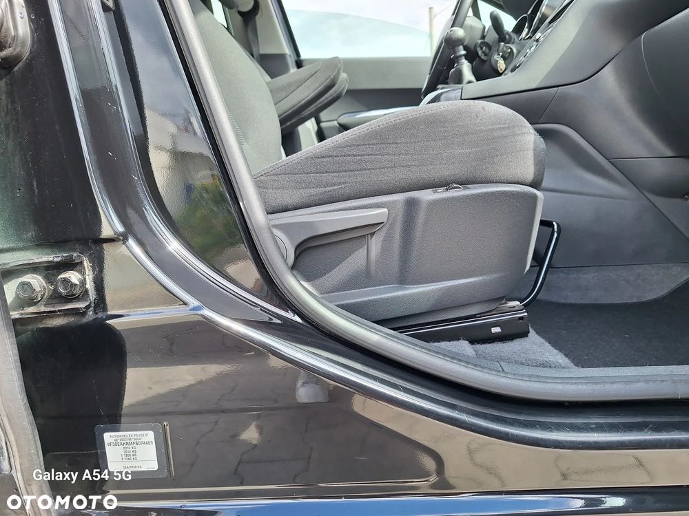 Peugeot 5008 2.0 BlueHDi Active - 23