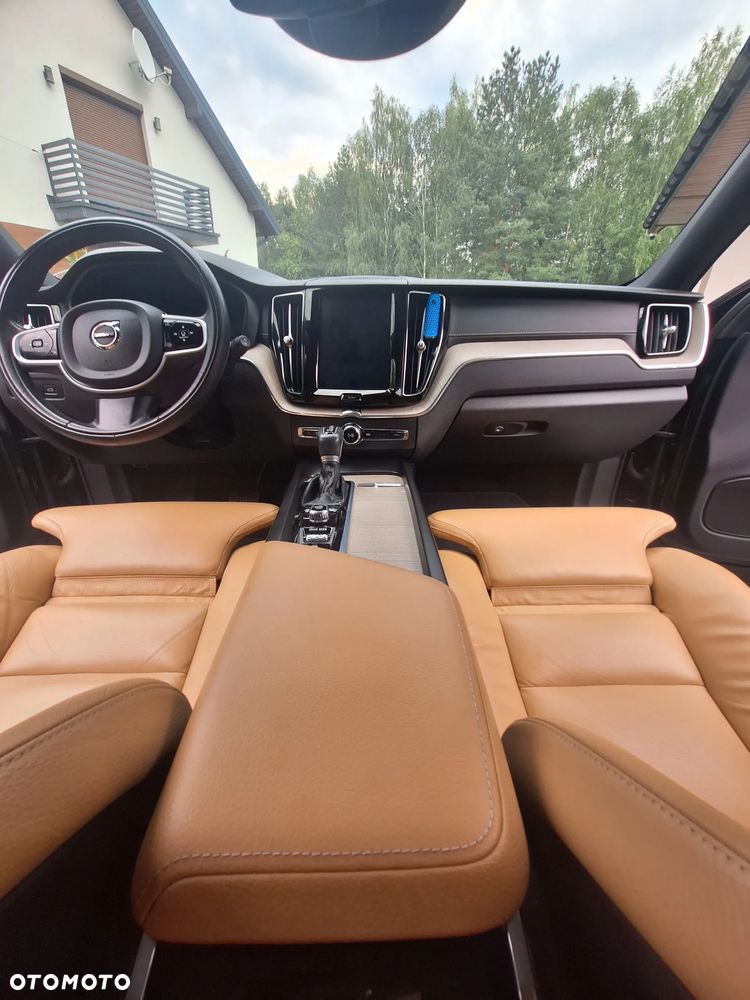 Volvo XC 60 T5 AWD Geartronic Inscription - 4