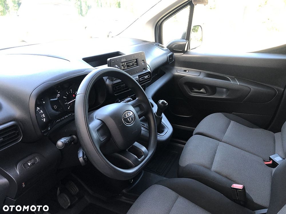 Toyota Proace City - 33