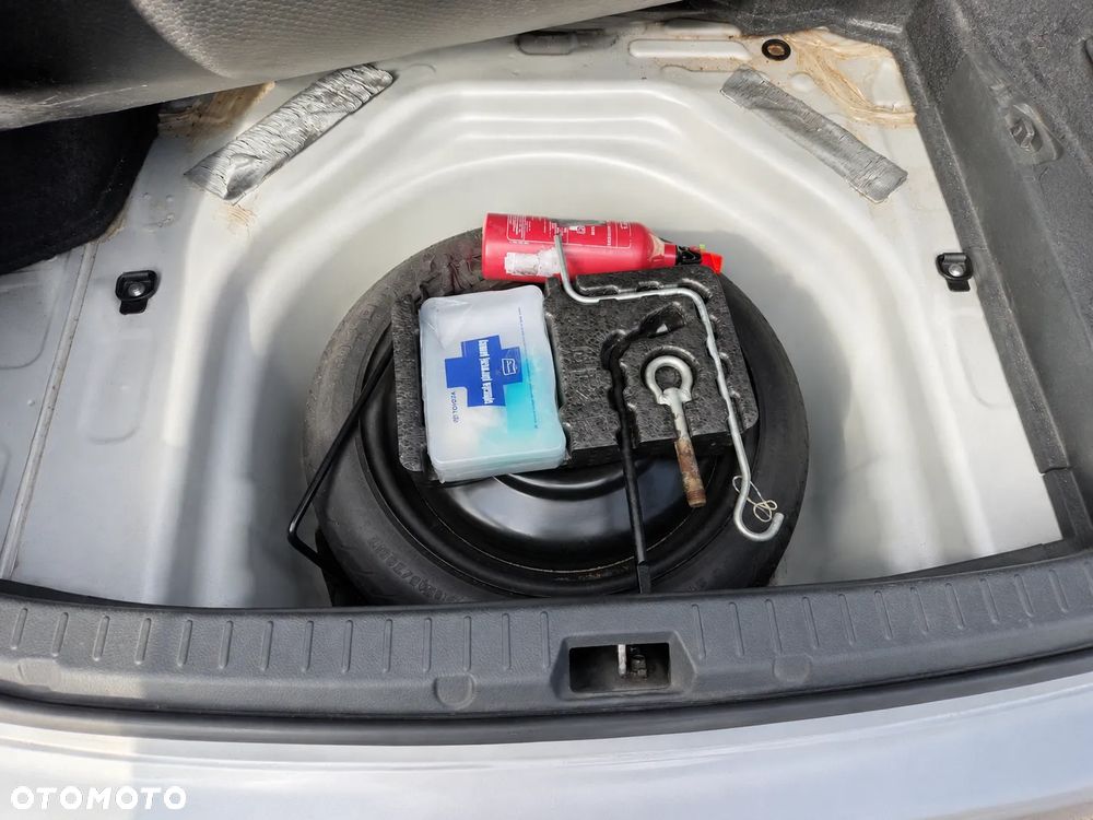 Toyota Corolla 1.4 D-4D Luna - 7