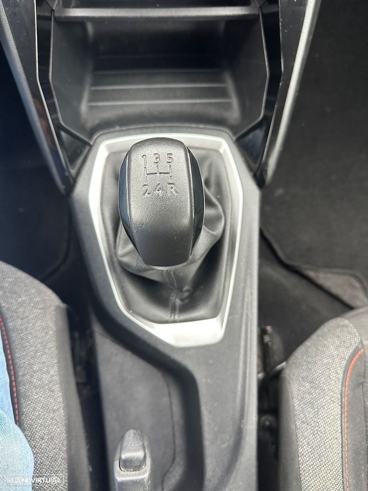 Peugeot 208 1.2 PureTech Allure Pack - 19