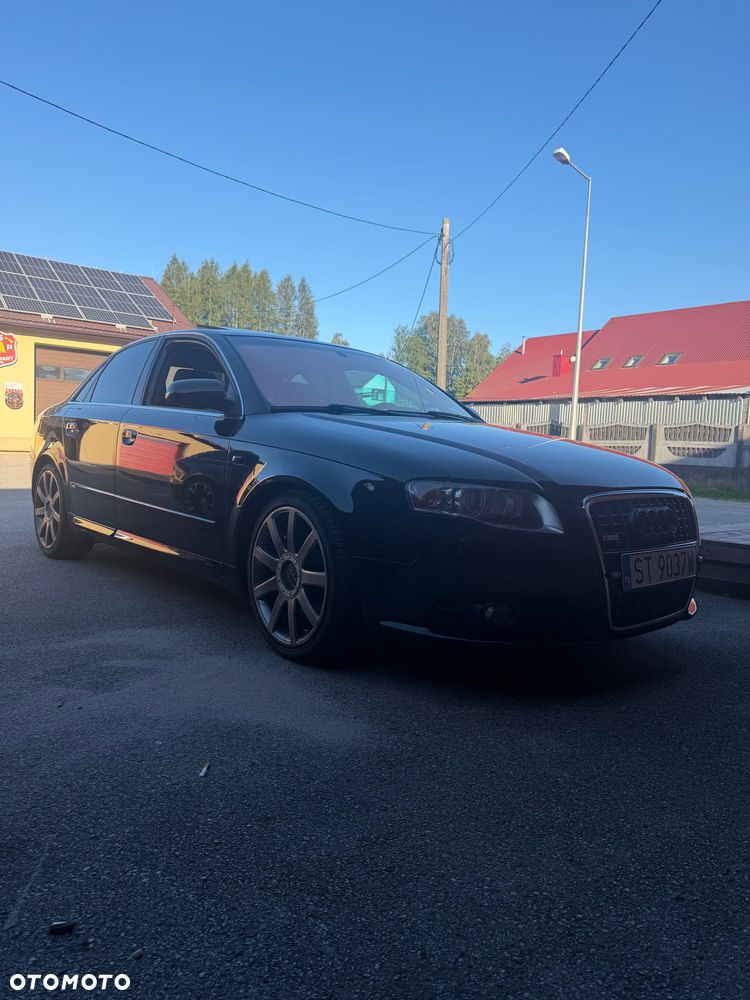 Audi A4 Limousine - 1
