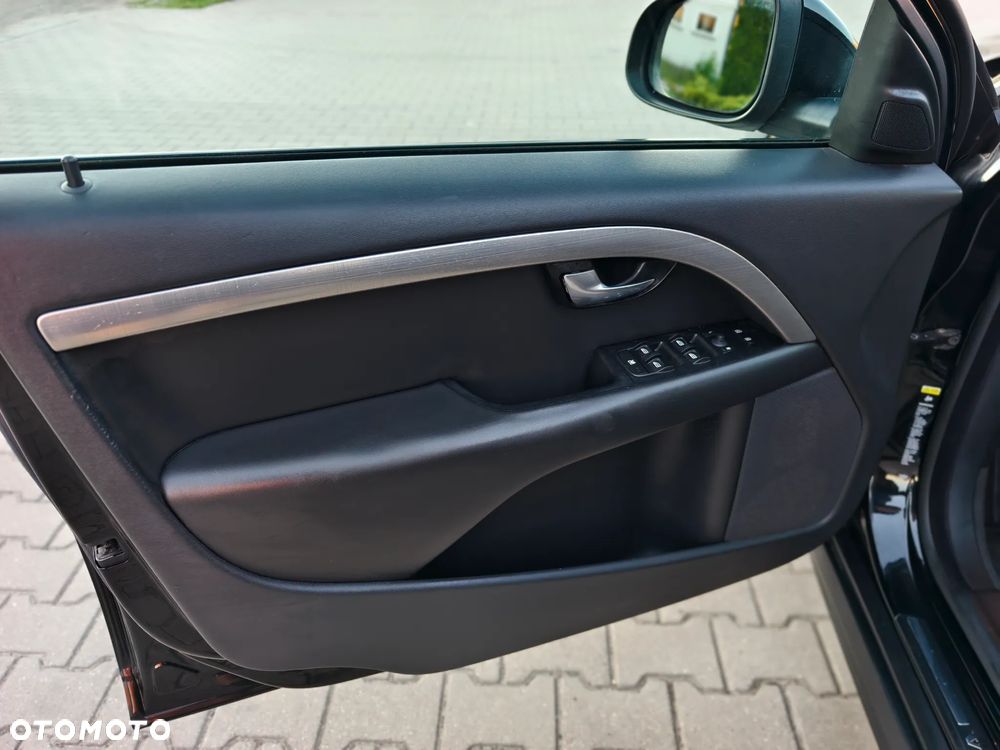Volvo V70 2.0D Momentum - 6