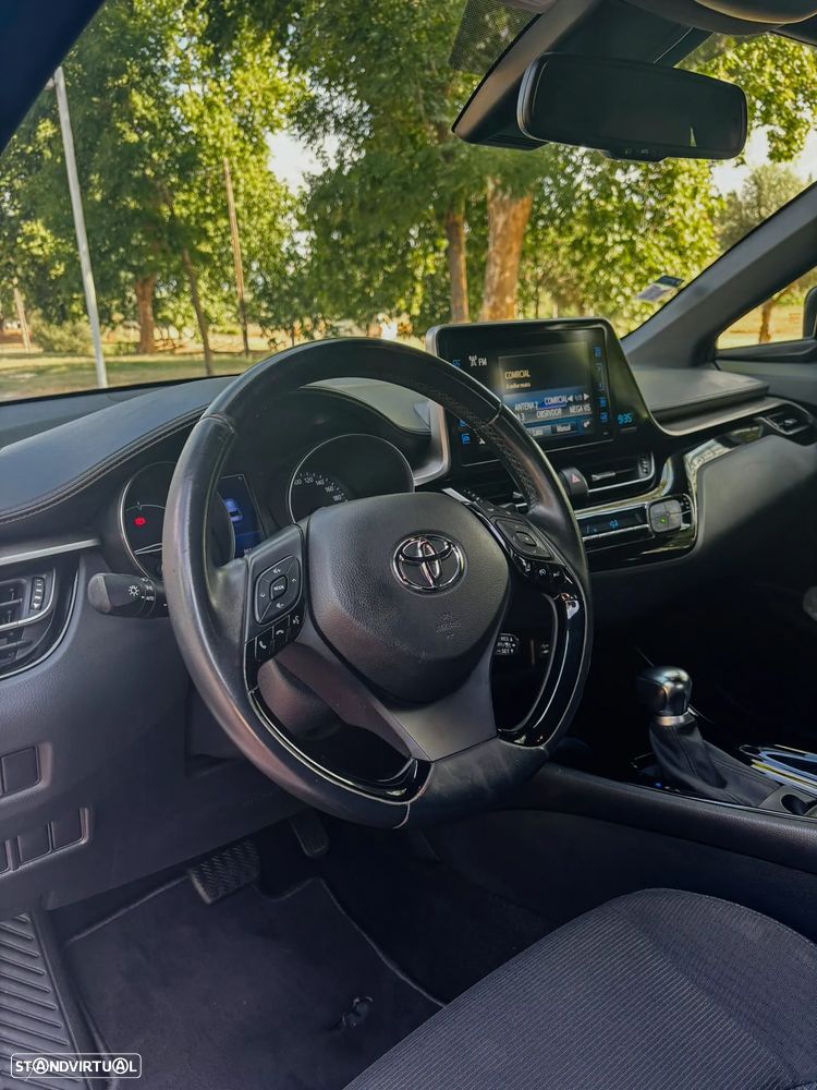 Toyota C-HR 1.8 HSD Comfort+P.Style - 17
