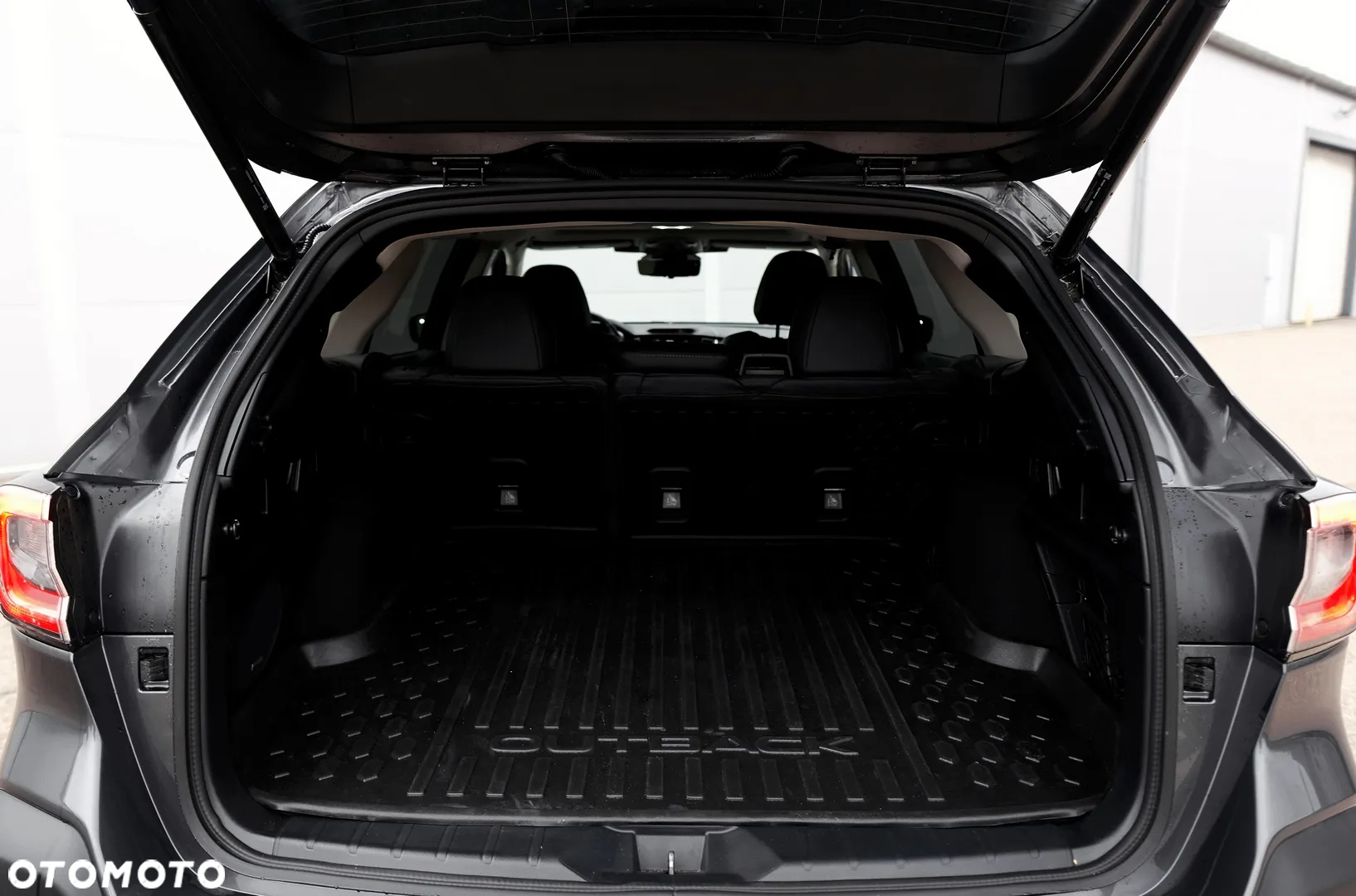 Subaru Outback - 21