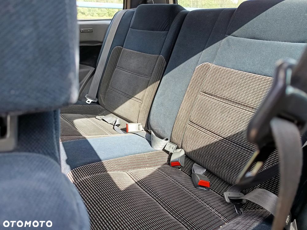 Toyota Corolla - 13