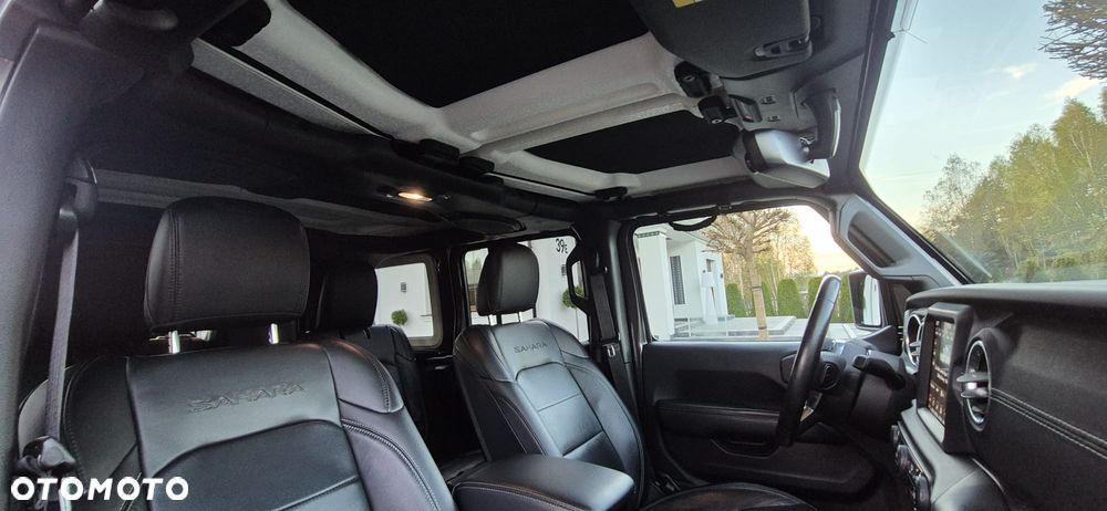 Jeep Wrangler Unlimited 2.2 CRD Sahara - 33
