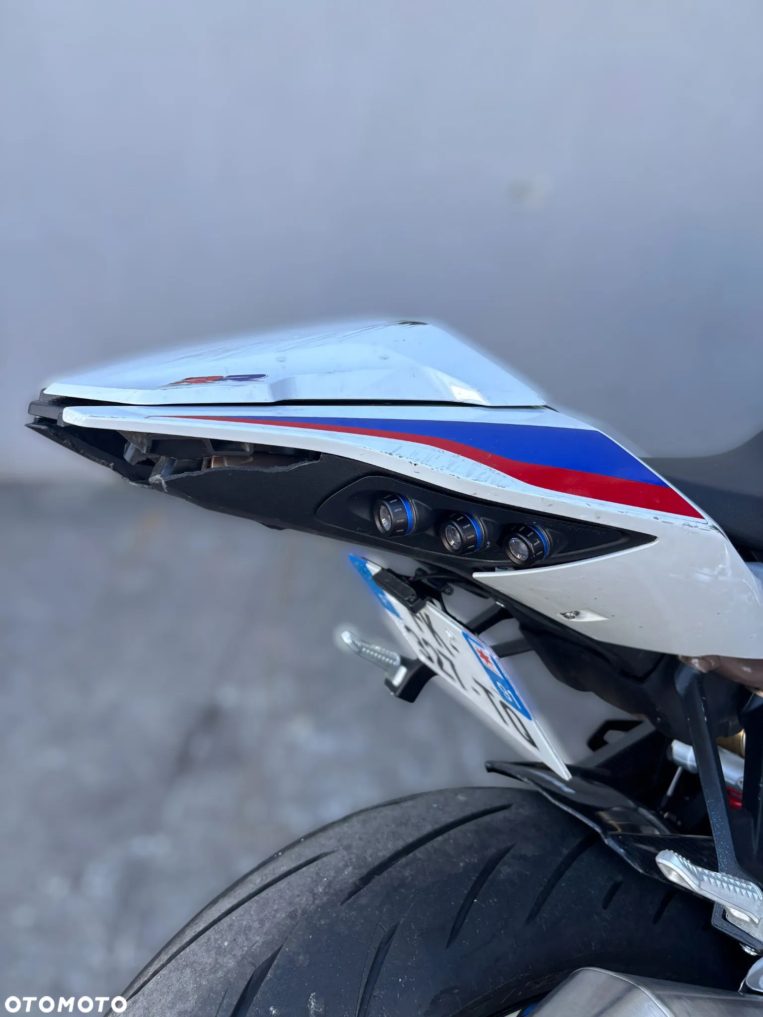 BMW S - 21