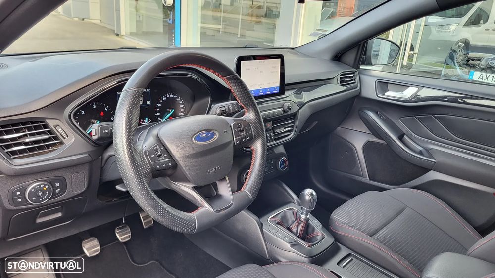 Ford Focus 1.5 TDCi ECOBlue ST-Line - 10