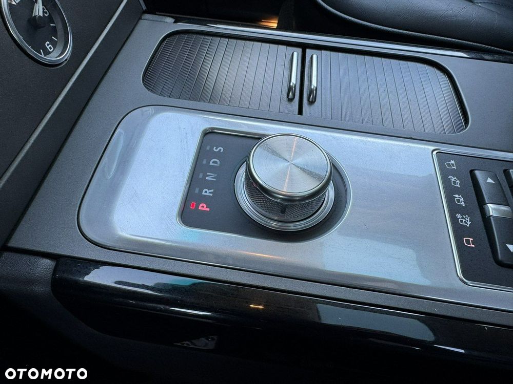 Land Rover Range Rover - 22