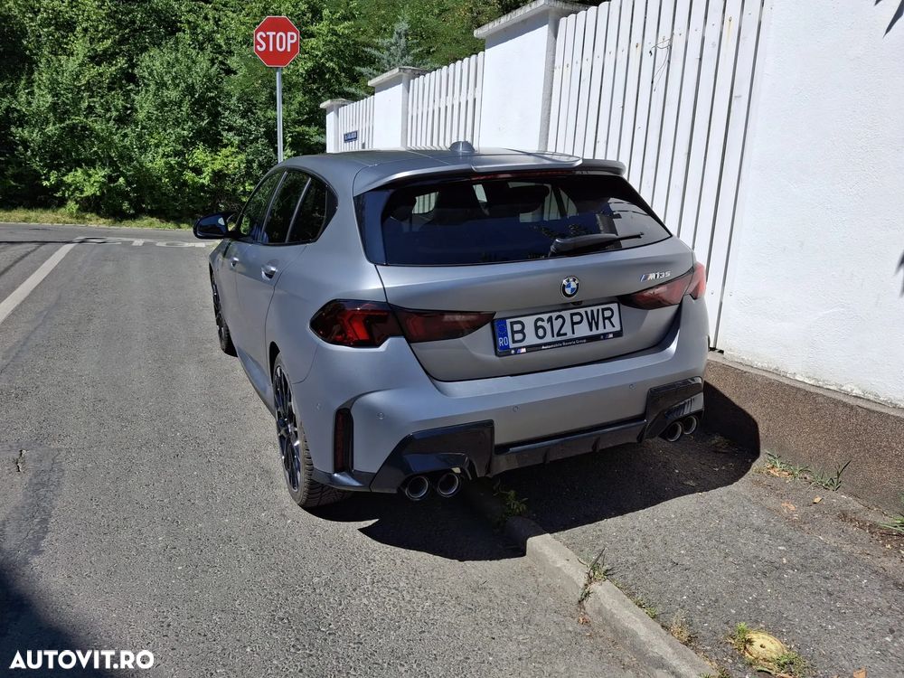 BMW M1 M135i xDrive AT - 17