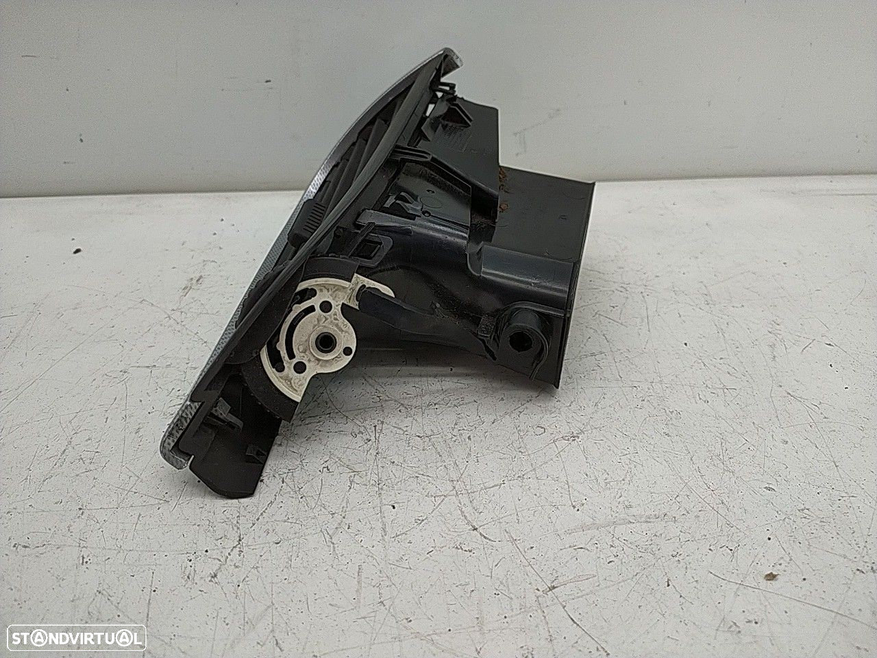 Saida Ar Esquerdo / Difusor Peugeot 207 (Wa_, Wc_) - 2