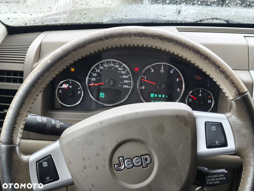 Jeep Cherokee 2.8 CRD Limited - 26