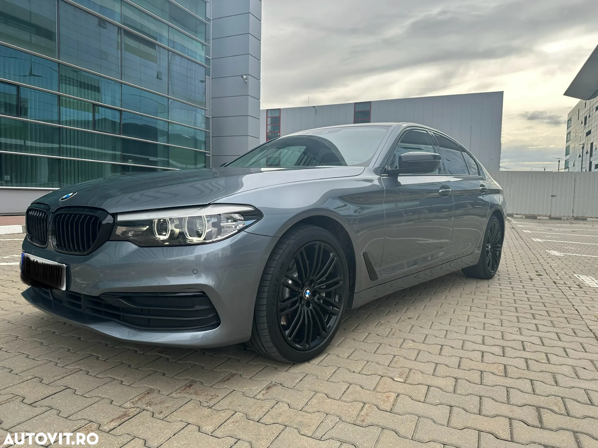 BMW Seria 5 530d Aut. Luxury Line - 3