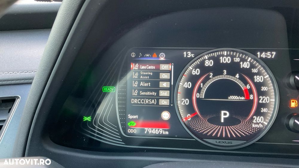 Lexus UX 250h FWD Business - 28