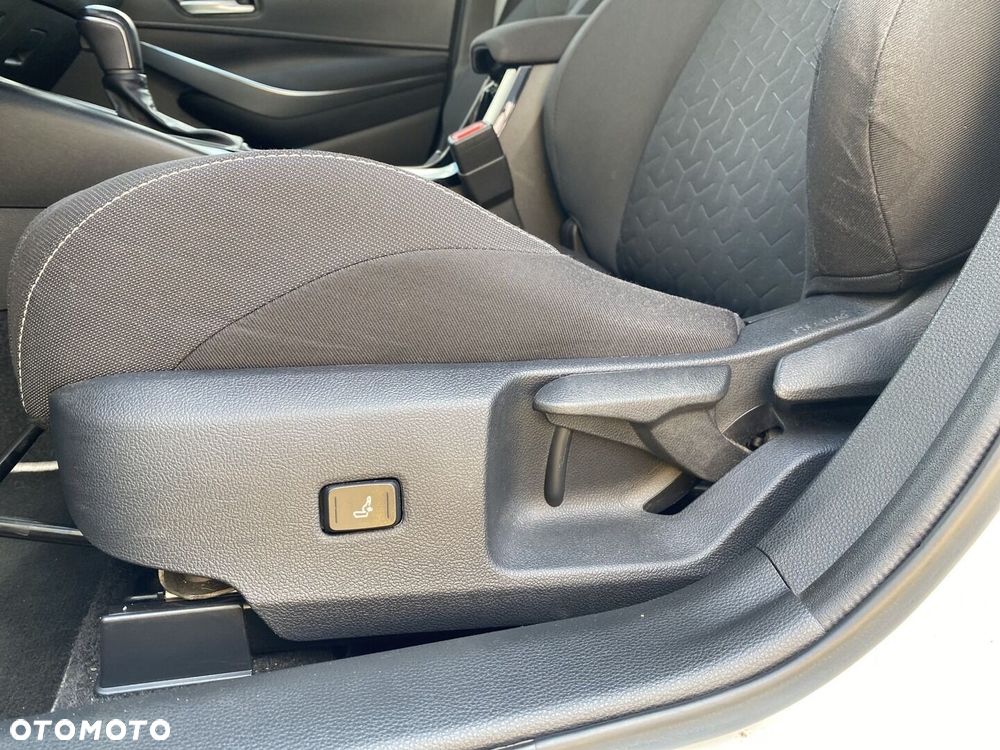 Toyota Corolla 1.8 Hybrid Comfort - 26